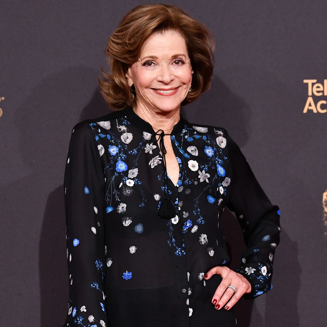Arrested Development's Jessica Walter Dead at 80 - E! Online - NewsOpener Arrested Development's Jessica Walter Dead at 80 - E! Online